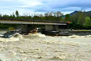 Alluvione, ancora chiusi il ponte di Villanova Canavese e 25 strade provinciali