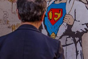 Tvboy e i suoi murales sul Papa: "Sono addolorato per la morte di Papa Francesco"