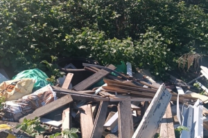 Alba, discarica abusiva lungo il Tanaro: 21 indagati per reati ambientali e violazioni accessorie