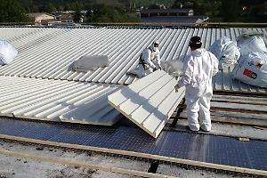 Amianto in 2.200 scuole italiane: a rischio 356.900 studenti e 50.000 lavoratori