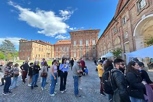 Quando la Tv fa miracoli e il borgo di Aglié va in Paradiso, ma le campane non suonano a festa, ecco perché