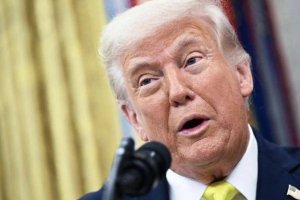 Taglio netto alle politiche migratorie di Trump: la giustizia blocca il bando sui richiedenti asilo, protetti 500.000 haitani