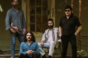 Batterista dei Lord Buffalo rimosso dal volo e trattenuto al confine USA: cancellato il tour europeo