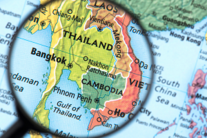 Sparatoria al confine tra Thailandia e Cambogia: cresce la tensione in una zona storicamente contesa
