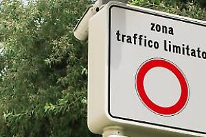 Rivarolo Canavese: scattano le multe per l'area pedonale, telecamere in azione