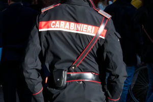 Arrestati due fratelli dopo una lite domestica finita con l’aggressione ai Carabinieri