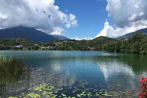 Lago Sirio, 15enne aggredito da un branco: indagano i carabinieri