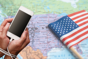 USA, controllo dei profili social per chi chiede il permesso di studio