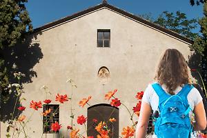 Un capolavoro medievale riemerge nel Roero: visite gratuite alla Cappella di San Ponzio