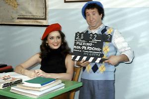 Addio ad Alvaro Vitali, il re della commedia all’italiana: tutti i suoi film da (ri)vedere in streaming