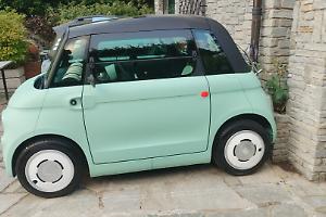 Topolino ferma da mesi, il ricambio non arriva: l'odissea della manutenzione per la piccola microcar