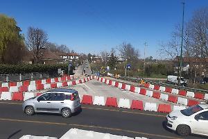 A Venaria Reale torna il doppio senso sul cantiere del ponte sul Ceronda