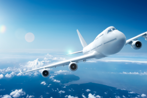 Stangata sulle vacanze: ecco i rincari dei prezzi per aerei, treni e traghetti