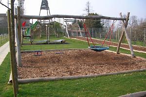 Volpiano parco giochi nel degrado, l'impegno ora nelle mani dei cittadini per evitare l'abbandono