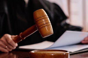 Bra, rinvio a giudizio per il 28enne accusato di aver investito un operaio