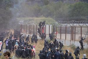 No Tav, la Digos cerca i responsabili degli assalti ai cantieri di Chiomonte