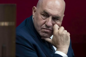 Hackerato l’account X di Crosetto: false donazioni per Armani e Gaza