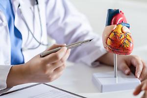 Cuore a rischio per 4 italiani su 10: i dati Iss su colesterolo, ipertensione e stili di vita