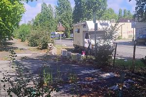 A sud della città più della metà delle persone presenti nei campi nomadi sono minori