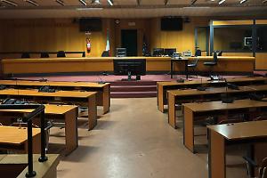 Chiedeva di «vivere nella legalità». Ora rischia la condanna per stalking