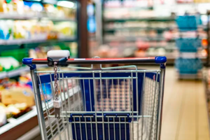 Il Ministero della Salute segnala rischio microbiologico: ritirati mozzarella e salame dai supermercati