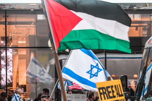 Israele e Hamas siglano la prima fase del cessate il fuoco a Gaza