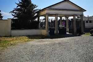 Montanaro, riaperto il piazzale del cimitero: conclusi i lavori di sistemazione