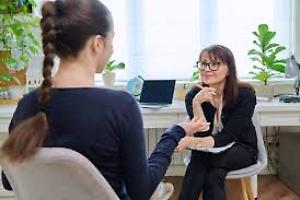 Nelle Langhe nasce lo “Sportello psicologico”: un aiuto concreto per studenti, famiglie e insegnanti