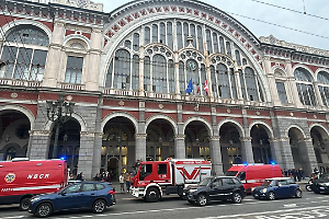 Scatta l'allarme incendio a Porta Nuova, pompieri e polizia sul posto
