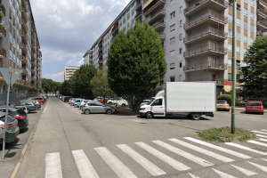 Via Fossati, richiesta una riorganizzazione della sosta e della segnaletica