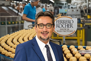 Ferrero, il paradosso Rocher: produzione (con 440 milioni) anche in Canada, ma in Italia alle operaie 5 euro l'ora