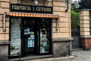 Rocca Canavese, rapina lampo in farmacia: ladro in fuga dopo aver svuotato la cassa