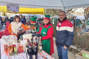 Un mercatino di Natale a meno di un'ora da Torino: a Lusernetta arrivano bancarelle e amici a quattro zampe