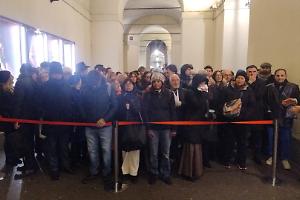 "Siamo qua da 4 ore". Ma cosa succede al Regio? - VIDEO