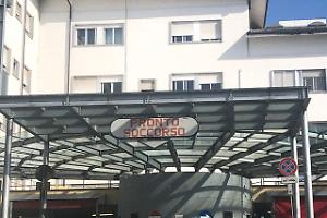 Nole Canavese, lite tra conviventi: donna si punta una pistola alla testa e si spara