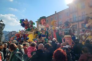 Il carnevale di Chivasso si riduce