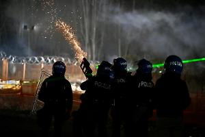 No Tav di nuovo all'attacco, razzi contro la polizia