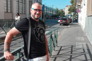 Torino, operaio muore dopo una spinta sulle scale: collega a processo per omicidio preterintenzionale