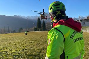 Escursionista precipita in Valchiusella, intervento del soccorso alpino: constatato il decesso