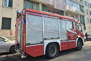 La vicina non lo vede e chiama i soccorsi, ma lui è morto da un giorno alle popolari