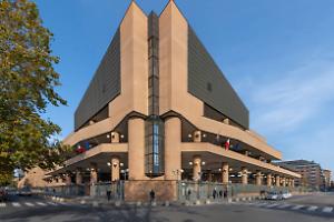 Torino, sottrazione di minore e accuse di abusi: 31enne a processo insieme alla madre