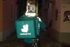 Il conto che non torna: i rider del Lago Maggiore sfidano gelo e algoritmi per 7 euro