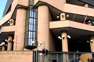 Pioppo caduto uccise un tassista, due condanne a Torino: colpa dell’Anas