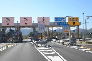 Meina chiusa sulla A26 per una settimana: tutte le deviazioni