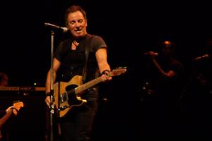Bruce Springsteen e la nuova canzone contro l'ICE e Trump pubblicata dopo le uccisioni di Alex Pretti e Renee Good