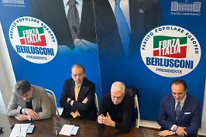 Tutti contro Avs (e Lo Russo): «Basta vicinanza ad Aska»