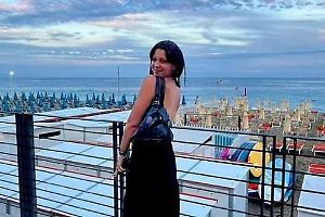 Zoe, picchiata e buttata in fondo a un canale. La mamma: «Non doveva finire così per la mia bambina»