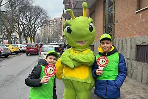 Torino, baby vigili in strada: «Quei parcheggi sono per chi ne ha bisogno»