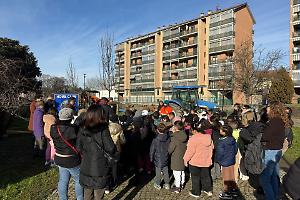 Dieci alberi per il giardino El Alamein: il Kiwanis Club Nakawa Uganda pianta il futuro con i bambini