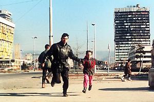 Le donne come «bersaglio preferito»: nel "safari umano" un presunto cecchino piemontese